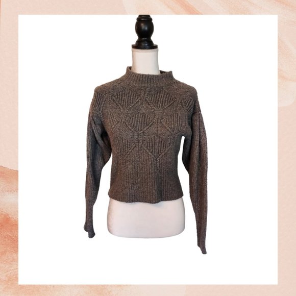 ASTR the label Gray Thick Cable Knit Cropped Sweater - Picture 1 of 5